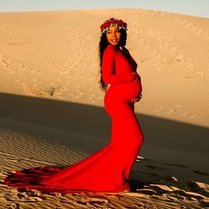 Maternity dress for photo shoot w/ train included.